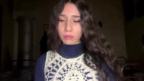 Mia online show from February 10, 1:37 pm