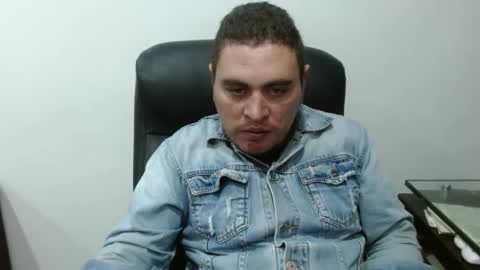 Snapshot of ivan_sexyx chatting on January 15, 4:04 am Ivan M online show from January 15, 4:04 am