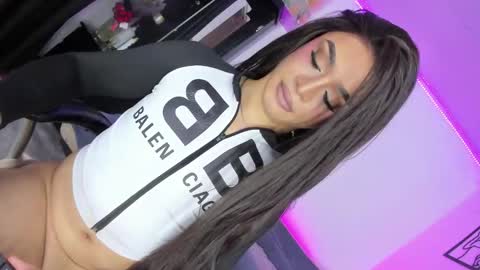 y  online show from March 9, 3:05 pm