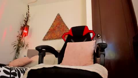 Snapshot of ivann_nn chatting on April 14, 4:24 pm ivan online show from April 14, 4:24 pm