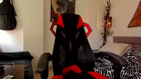 Snapshot of ivann_nn chatting on April 21, 4:12 pm ivan online show from April 21, 4:12 pm