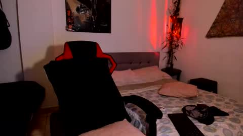 Snapshot of ivann_nn chatting on June 5, 12:39 am ivan online show from June 5, 12:39 am
