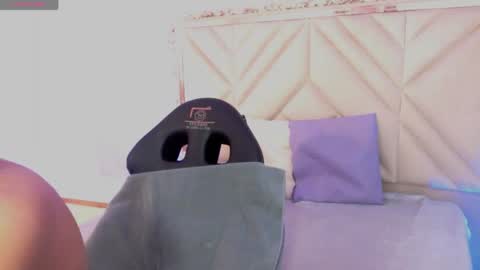 Snapshot of ivanna_tay1 chatting on June 8, 3:29 am ivanna_tay1 online show from June 8, 3:29 am