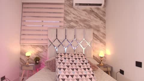 ivanna online show from December 19, 7:21 pm