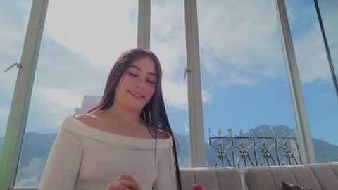 Snapshot of ivanna_west chatting on October 13, 1:33 pm Ivanna West online show from October 13, 1:33 pm