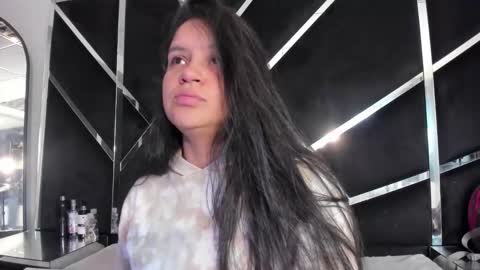 ivannaa18 online show from November 2, 3:42 am