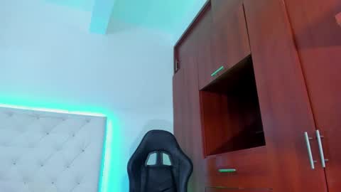 Snapshot of ivannapretyts chatting on September 25, 3:27 pm ivannapretyts online show from September 25, 3:27 pm