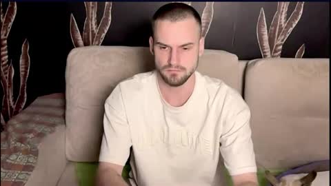 Snapshot of iveran_love1 chatting on October 18, 7:03 pm iveran online show from October 18, 7:03 pm