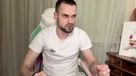 Snapshot of iveran_love1 chatting on October 25, 6:35 pm iveran online show from October 25, 6:35 pm