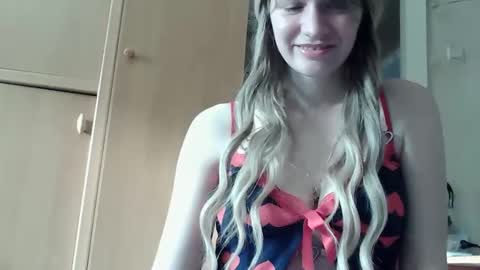 Snapshot of ivetta911 chatting on April 13, 3:06 pm ivetta911 online show from April 13, 3:06 pm