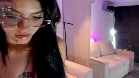 Ivon online show from September 17, 2:46 am