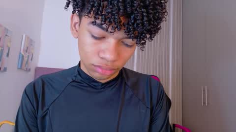 Snapshot of ivone_rose_ chatting on October 29, 12:18 pm Ivon online show from October 29, 12:18 pm