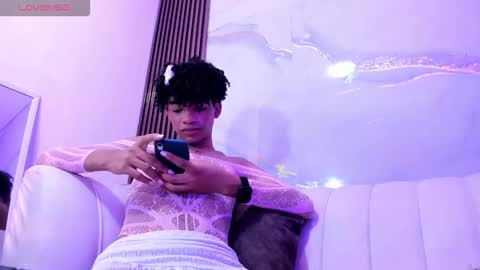 Snapshot of ivone_rose_ chatting on November 8, 4:40 pm Ivon online show from November 8, 4:40 pm