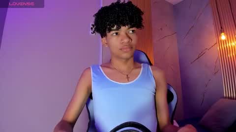 Snapshot of ivone_rose_ chatting on November 19, 12:16 pm Ivon online show from November 19, 12:16 pm