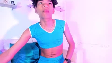 Snapshot of ivone_rose_ chatting on December 3, 12:14 pm Ivon online show from December 3, 12:14 pm