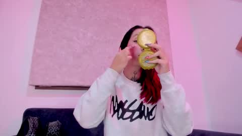 Snapshot of ivonne66 chatting on February 17, 12:23 pm Ivonne online show from February 17, 12:23 pm