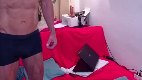ivonneanddom online show from June 25, 8:52 am