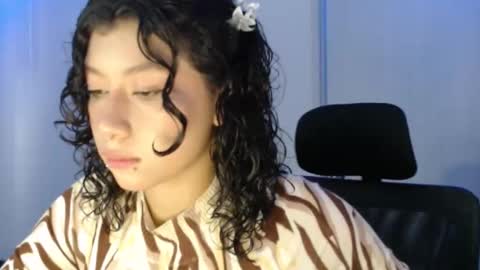 Snapshot of ivonny111 chatting on October 22, 1:55 pm ivonny111 online show from October 22, 1:55 pm