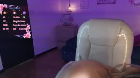 Snapshot of ivonny_sakura chatting on March 19, 12:09 pm Ivonny online show from March 19, 12:09 pm