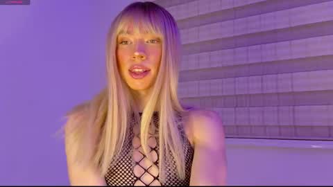 Ivonny online show from December 5, 3:15 am