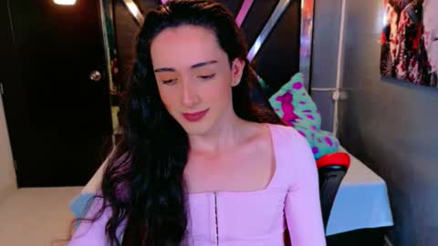 Snapshot of ivony_giselle chatting on March 5, 2:13 pm ivony giselle online show from March 5, 2:13 pm