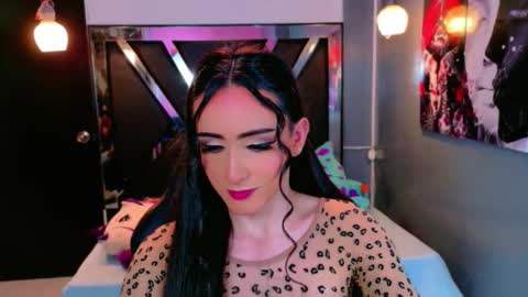 Snapshot of ivony_giselle chatting on March 7, 10:07 pm ivony giselle online show from March 7, 10:07 pm