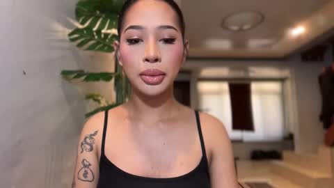 Snapshot of ivorycollins chatting on February 19, 2:07 am kirstenelsie online show from February 19, 2:07 am