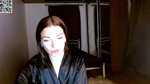 Snapshot of ivorymuse chatting on April 16, 9:39 pm Lana online show from April 16, 9:39 pm
