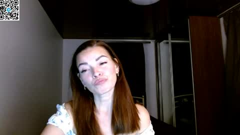 Snapshot of ivorymuse chatting on April 18, 9:59 pm Lana online show from April 18, 9:59 pm