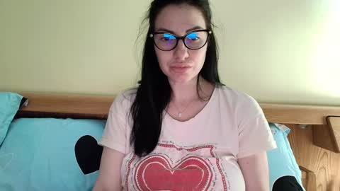 Ivory online show from December 13, 5:32 pm