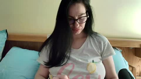 Ivory online show from December 17, 3:49 pm