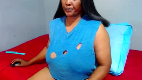 IVORYTITS48 online show from January 13, 2:21 pm