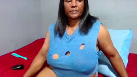 IVORYTITS48 online show from January 17, 6:15 am