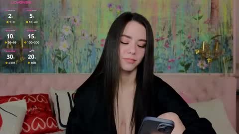 ivorywood_ online show from May 1, 6:34 pm