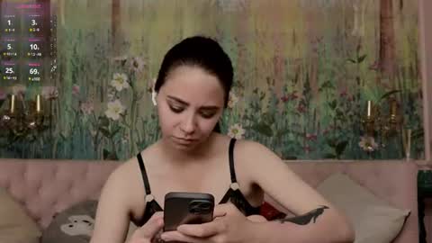 ivorywood_ online show from July 14, 3:07 pm