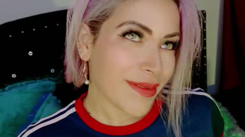 Snapshot of ivy__taylorr chatting on March 14, 2:39 am Diana Rojas online show from March 14, 2:39 am