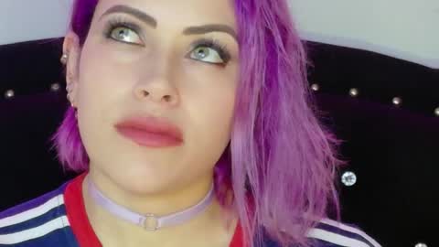 Snapshot of ivy__taylorr chatting on May 8, 11:10 pm Diana Rojas online show from May 8, 11:10 pm