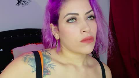 Snapshot of ivy__taylorr chatting on May 18, 4:29 am Diana Rojas online show from May 18, 4:29 am
