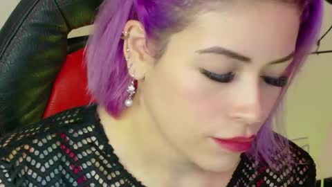 Snapshot of ivy__taylorr chatting on June 8, 1:28 am Diana Rojas online show from June 8, 1:28 am
