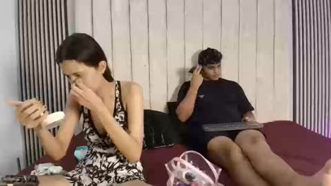 Snapshot of ivy_and_joseph chatting on September 17, 8:54 pm ivy_and_joseph online show from September 17, 8:54 pm
