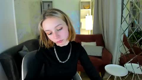 Snapshot of ivy_blare chatting on May 27, 2:14 pm ivy_blare online show from May 27, 2:14 pm