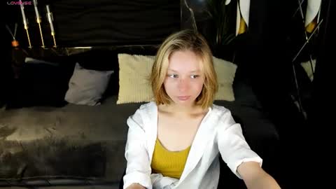 Snapshot of ivy_blare chatting on June 16, 1:14 pm ivy_blare online show from June 16, 1:14 pm