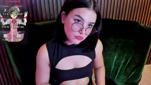Ivy Gloom online show from July 6, 8:55 pm