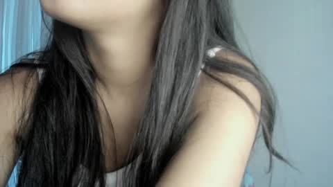 Ivy Layla online show from December 7, 6:32 am