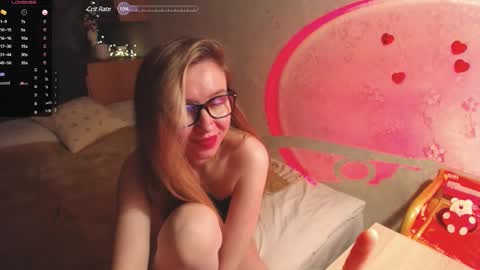 Snapshot of ivy_luv chatting on February 13, 12:57 am Ivy online show from February 13, 12:57 am