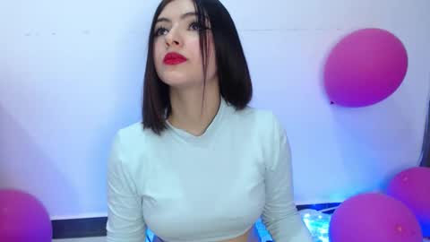 tender girl  online show from March 26, 3:56 am