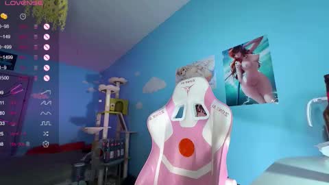 Snapshot of ivydavis chatting on March 3, 9:37 am Radish online show from March 3, 9:37 am