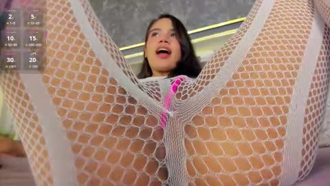 ivyellis online show from February 10, 11:58 am