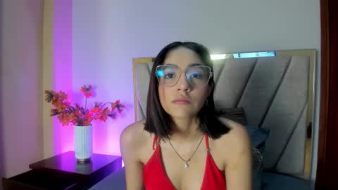IvyJhonss online show from February 10, 12:09 pm
