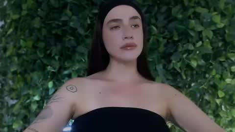 Miss Ivy online show from July 3, 11:55 pm
